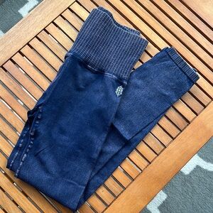 Free People Good Karma navy leggings XS/S